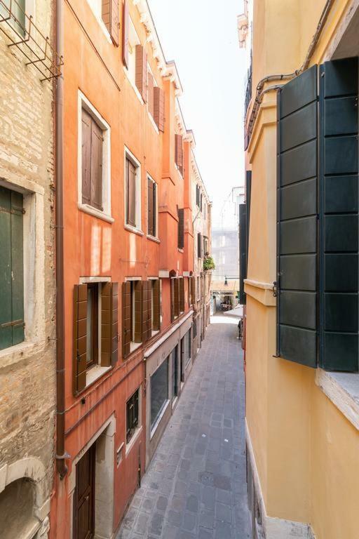 Casa Delle Botteghe * Venise